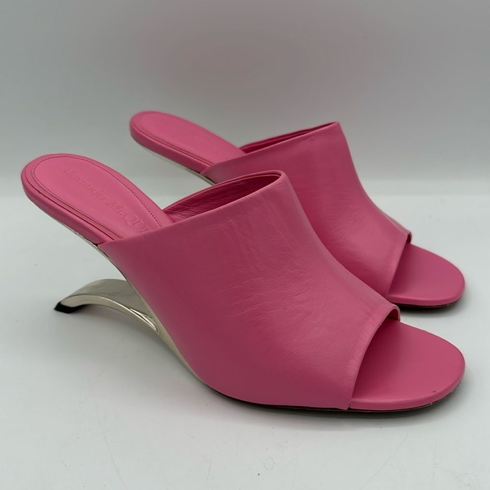Alexander McQueen Arc Pink Leather Sculptural Heel Mules Size 40 EU / 10 US NWOB